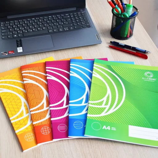 Füzet iskolai A4, 32lap, kockás 87-32 Bluering® – Tonerklinika Debrecen