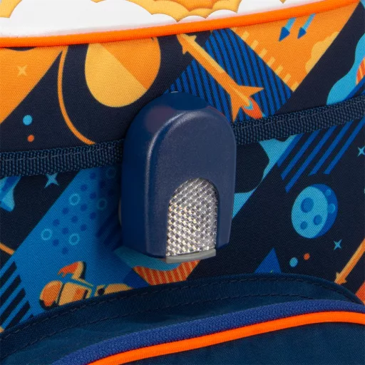 Iskolatáska ergonómiai, fiús kompakt easy mágneszáras Ars Una GRAVITY – Tonerklinika Debrecen