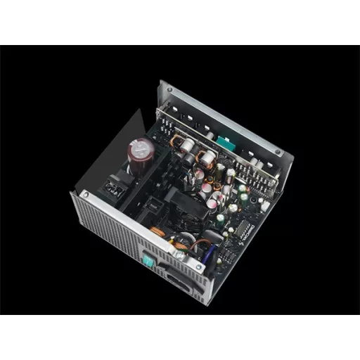 DeepCool Tápegység 650W - Gamerstorm PN650-M (80 Plus Gold, ATX3.1, PCI-E 5.1, Aktív PFC, Full moduláris, 12cm)