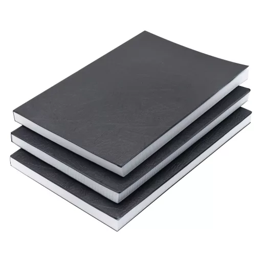 Beírókönyv A4, 200lap fekete PVC borító, Bluering® kockás – Tonerklinika Debrecen